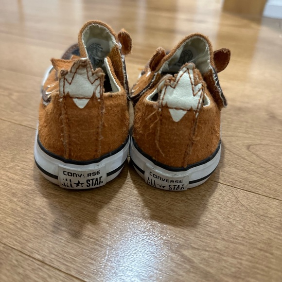 Converse Fox Toddler Size 6T - Picture 2 of 4